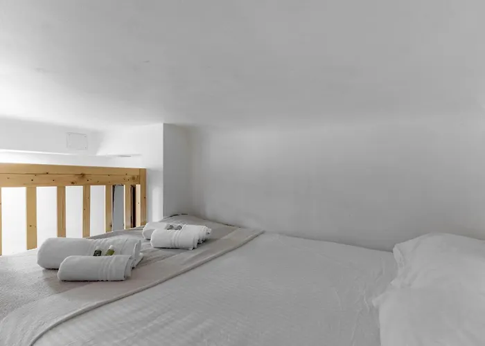 Cozy Study Room- Navigli -bocconi Naba Apartment *